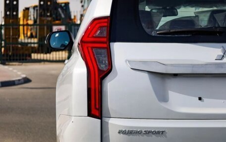 Mitsubishi Pajero Sport III рестайлинг, 2023 год, 3 820 000 рублей, 8 фотография