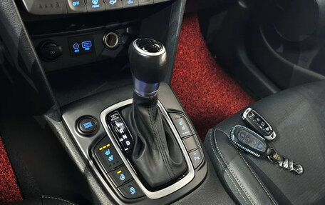 Hyundai Kona I, 2021 год, 1 401 000 рублей, 4 фотография