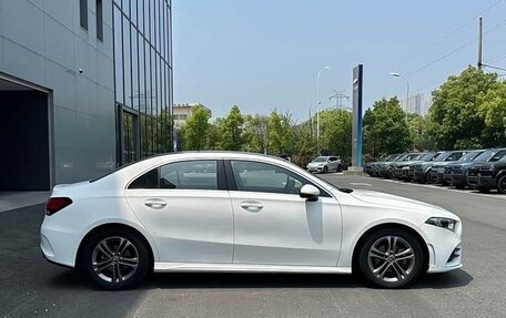 Mercedes-Benz A-Класс, 2022 год, 1 529 000 рублей, 6 фотография