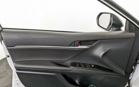 Toyota Camry, 2021 год, 3 500 000 рублей, 19 фотография