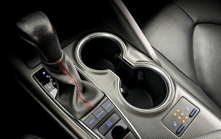 Toyota Camry, 2021 год, 3 500 000 рублей, 28 фотография