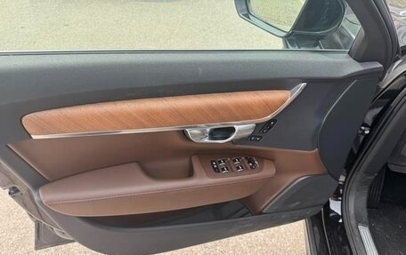 Volvo S90 II рестайлинг, 2025 год, 5 298 000 рублей, 10 фотография