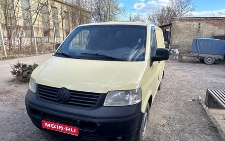 Volkswagen Transporter T5 рестайлинг, 2008 год, 950 000 рублей, 1 фотография
