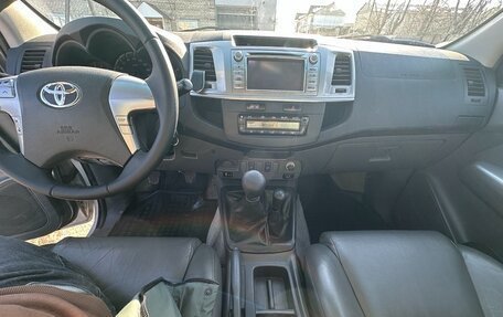 Toyota Hilux VII, 2013 год, 2 249 000 рублей, 12 фотография