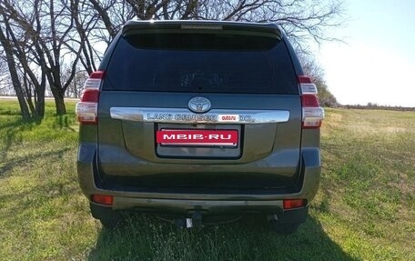 Toyota Land Cruiser Prado 150 рестайлинг 2, 2014 год, 3 900 000 рублей, 5 фотография