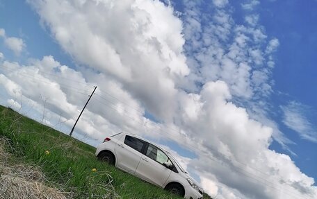 Toyota Vitz, 2012 год, 700 000 рублей, 7 фотография