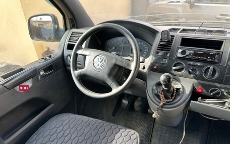 Volkswagen Transporter T5 рестайлинг, 2008 год, 950 000 рублей, 10 фотография