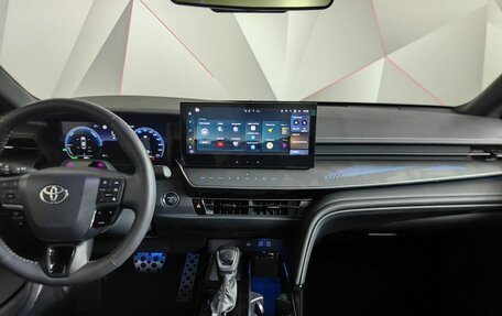 Toyota Camry, 2025 год, 4 200 000 рублей, 15 фотография