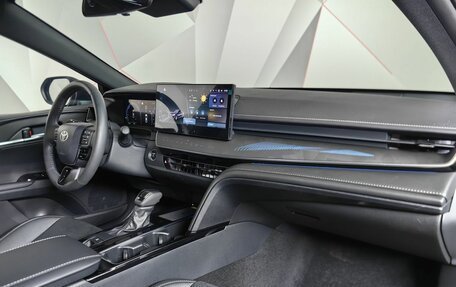 Toyota Camry, 2025 год, 4 200 000 рублей, 13 фотография