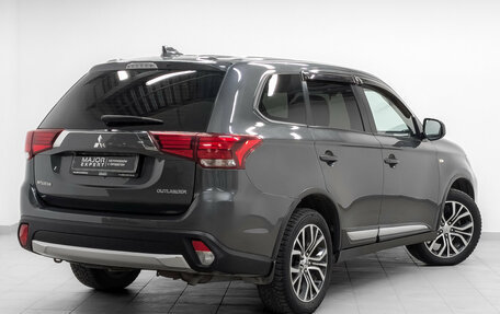 Mitsubishi Outlander III рестайлинг 3, 2018 год, 1 850 000 рублей, 5 фотография