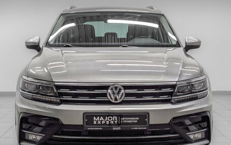 Volkswagen Tiguan II, 2018 год, 2 450 000 рублей, 2 фотография