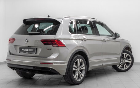 Volkswagen Tiguan II, 2018 год, 2 450 000 рублей, 5 фотография