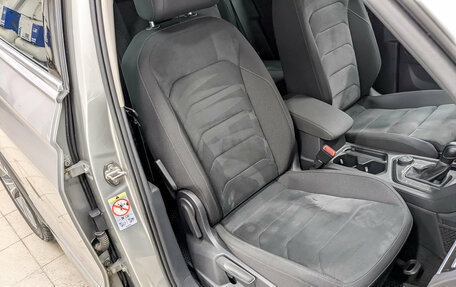 Volkswagen Tiguan II, 2018 год, 2 450 000 рублей, 23 фотография