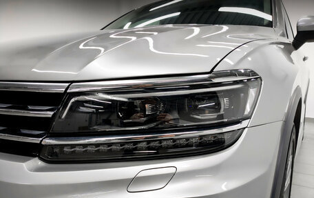 Volkswagen Tiguan II, 2018 год, 2 450 000 рублей, 17 фотография