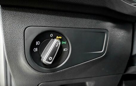 Volkswagen Tiguan II, 2018 год, 2 450 000 рублей, 27 фотография