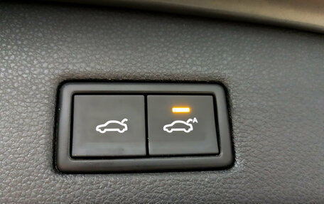 Volkswagen Tiguan II, 2018 год, 2 450 000 рублей, 25 фотография