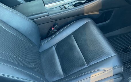 Lexus RX IV рестайлинг, 2016 год, 3 000 000 рублей, 1 фотография