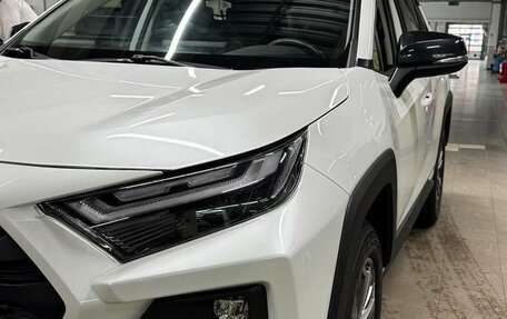Toyota RAV4, 2023 год, 3 700 000 рублей, 4 фотография