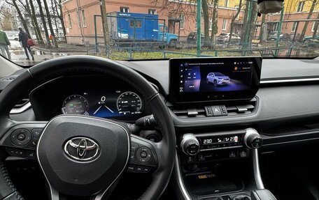 Toyota RAV4, 2023 год, 3 700 000 рублей, 12 фотография