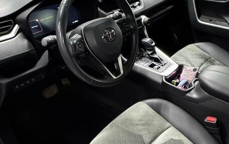 Toyota RAV4, 2023 год, 3 700 000 рублей, 14 фотография