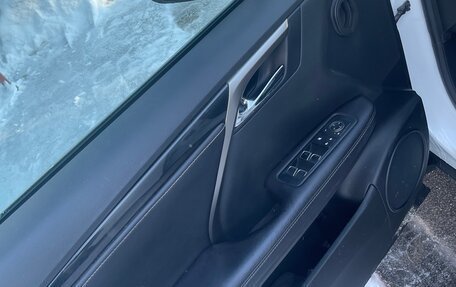 Lexus RX IV рестайлинг, 2016 год, 3 000 000 рублей, 8 фотография