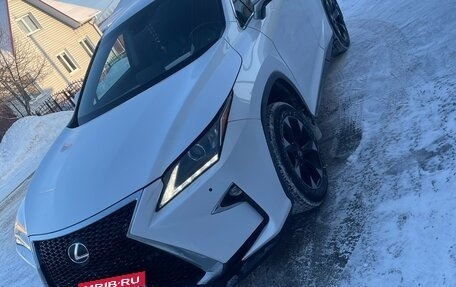 Lexus RX IV рестайлинг, 2016 год, 3 000 000 рублей, 14 фотография