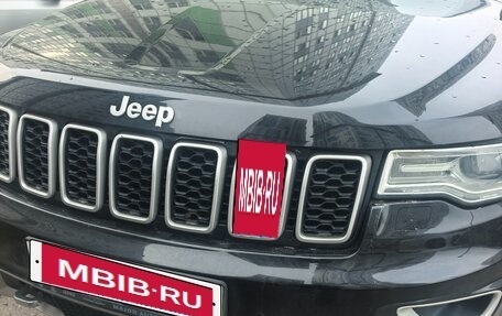 Jeep Grand Cherokee, 2019 год, 4 200 000 рублей, 5 фотография