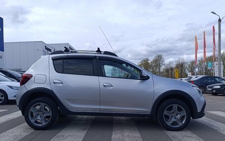 Renault Sandero II рестайлинг, 2019 год, 1 200 000 рублей, 10 фотография