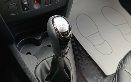 Renault Sandero II рестайлинг, 2019 год, 1 200 000 рублей, 24 фотография