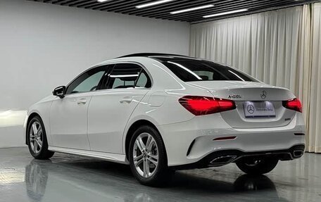 Mercedes-Benz A-Класс, 2023 год, 1 870 000 рублей, 4 фотография