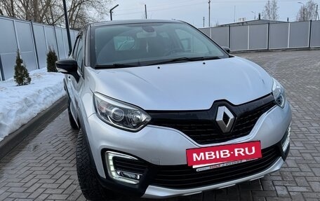 Renault Kaptur I рестайлинг, 2017 год, 1 250 000 рублей, 3 фотография