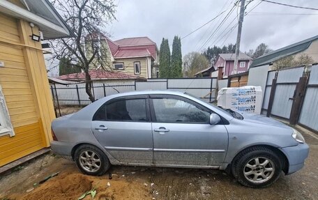 Toyota Corolla, 2004 год, 330 000 рублей, 3 фотография