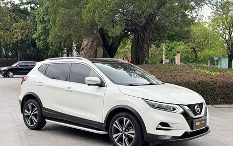 Nissan Qashqai, 2022 год, 1 940 000 рублей, 3 фотография