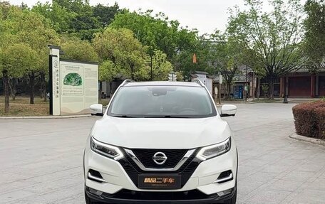 Nissan Qashqai, 2022 год, 1 940 000 рублей, 2 фотография