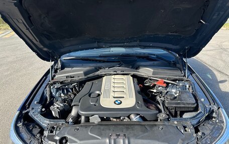 BMW 5 серия, 2005 год, 1 390 000 рублей, 11 фотография