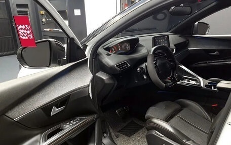 Peugeot 5008 II, 2021 год, 1 651 000 рублей, 5 фотография