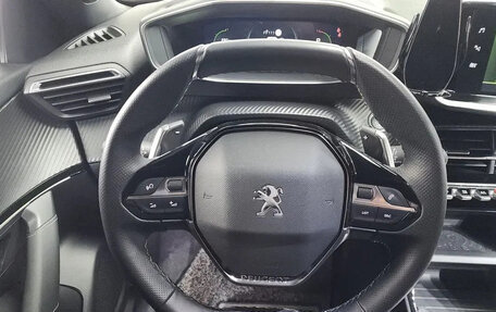 Peugeot 2008 II, 2021 год, 1 201 000 рублей, 8 фотография