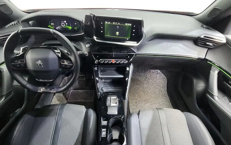 Peugeot 2008 II, 2021 год, 1 201 000 рублей, 4 фотография