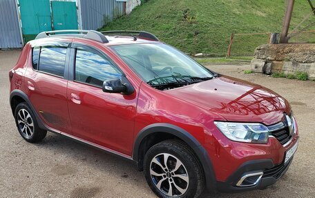 Renault Sandero II рестайлинг, 2021 год, 1 470 000 рублей, 1 фотография