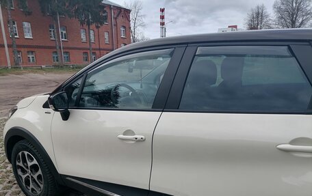 Renault Kaptur I рестайлинг, 2018 год, 1 600 000 рублей, 27 фотография