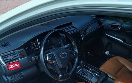 Toyota Camry, 2016 год, 1 820 000 рублей, 6 фотография