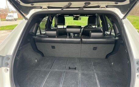 Toyota Harrier, 2017 год, 2 610 000 рублей, 12 фотография