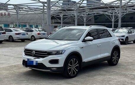 Volkswagen T-Roc I, 2021 год, 1 450 000 рублей, 3 фотография