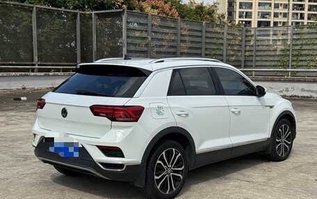 Volkswagen T-Roc I, 2021 год, 1 450 000 рублей, 6 фотография