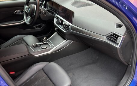 BMW 3 серия, 2020 год, 4 200 000 рублей, 25 фотография