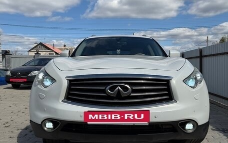 Infiniti FX II, 2013 год, 1 800 000 рублей, 9 фотография