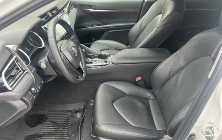 Toyota Camry, 2020 год, 2 880 000 рублей, 8 фотография