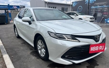 Toyota Camry, 2020 год, 2 880 000 рублей, 6 фотография
