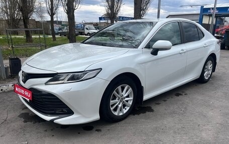 Toyota Camry, 2020 год, 2 880 000 рублей, 2 фотография
