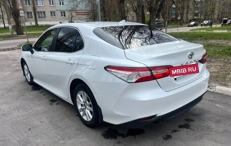 Toyota Camry, 2020 год, 2 880 000 рублей, 3 фотография